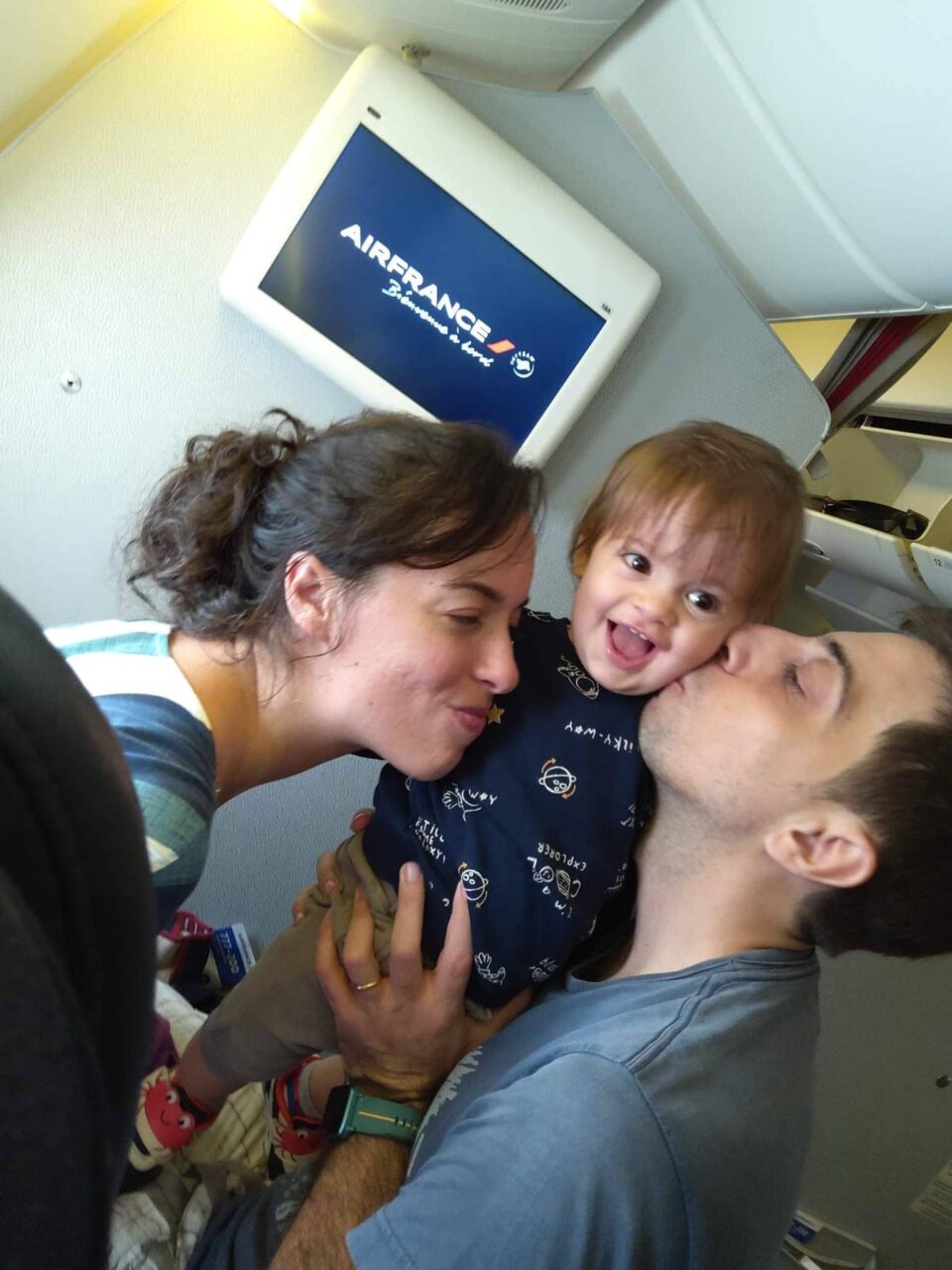 long-haul flight with toddlers