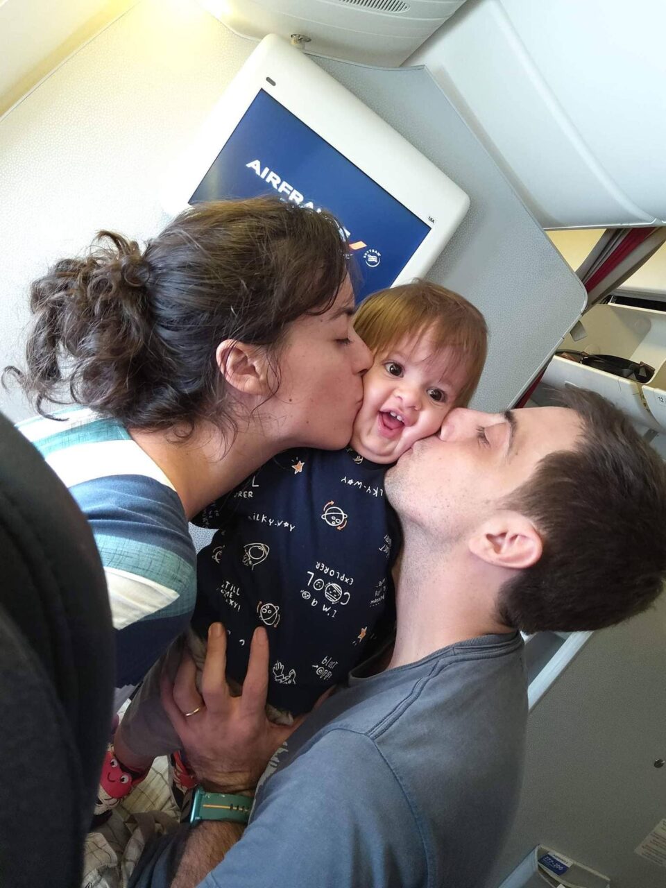 long-haul flight with toddlers