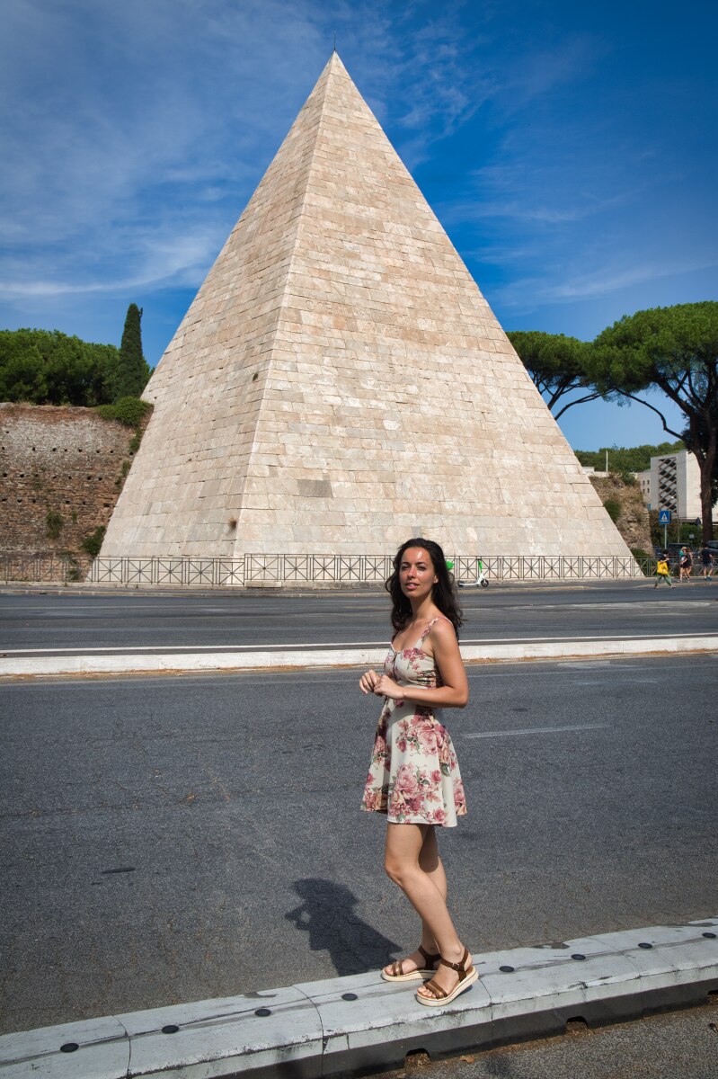 Rome Pyramid Piramide Celsia