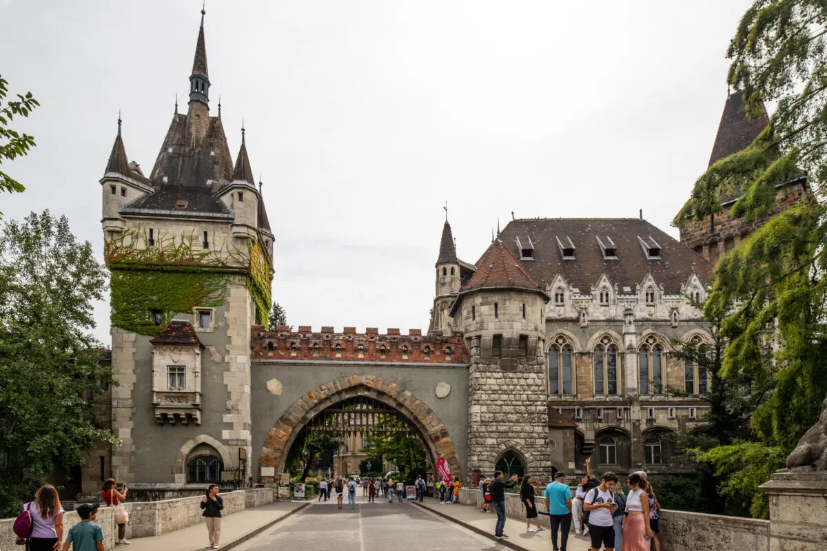 vajdahunyad castle most instagrammable places in budapest