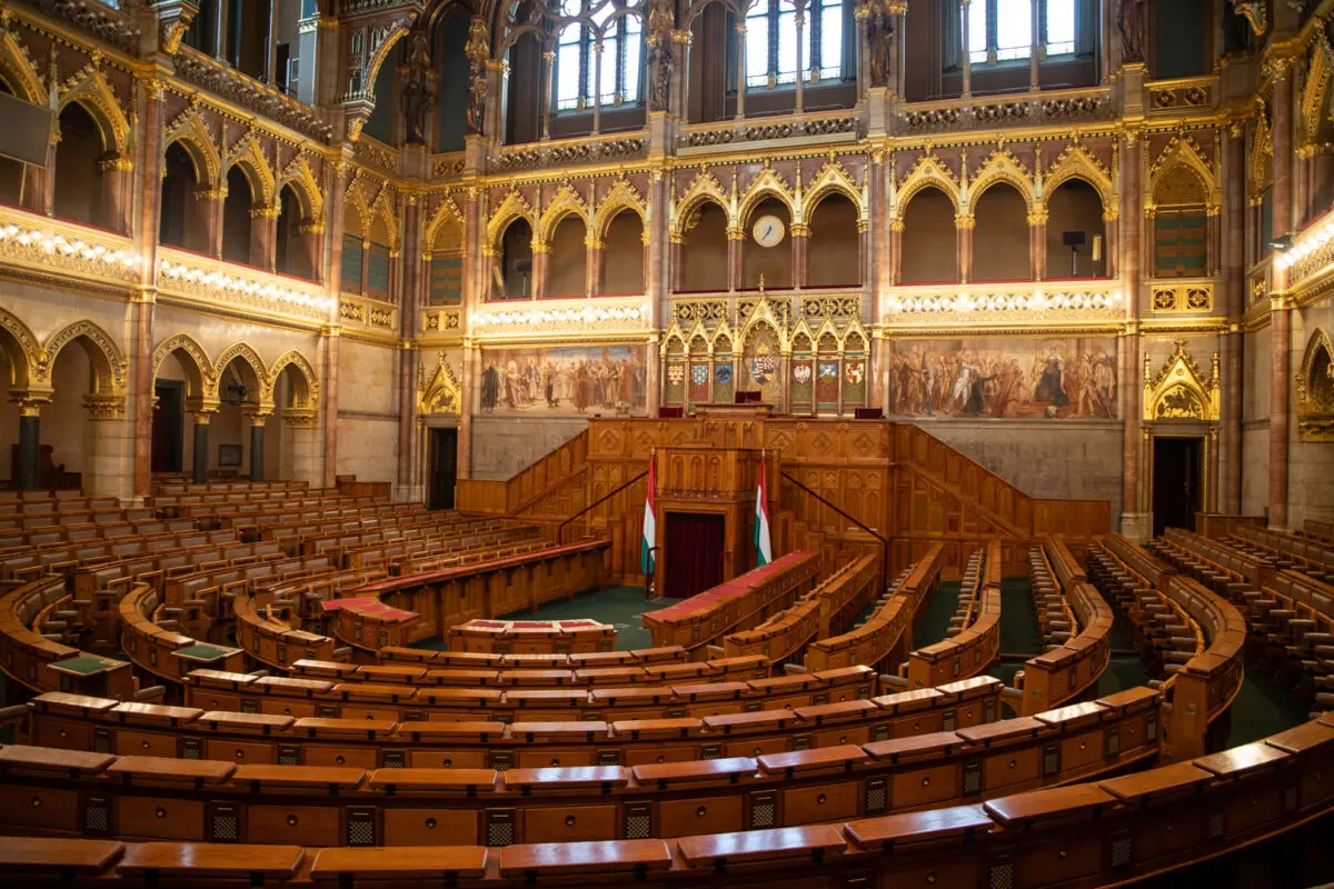parliament interiors budapest