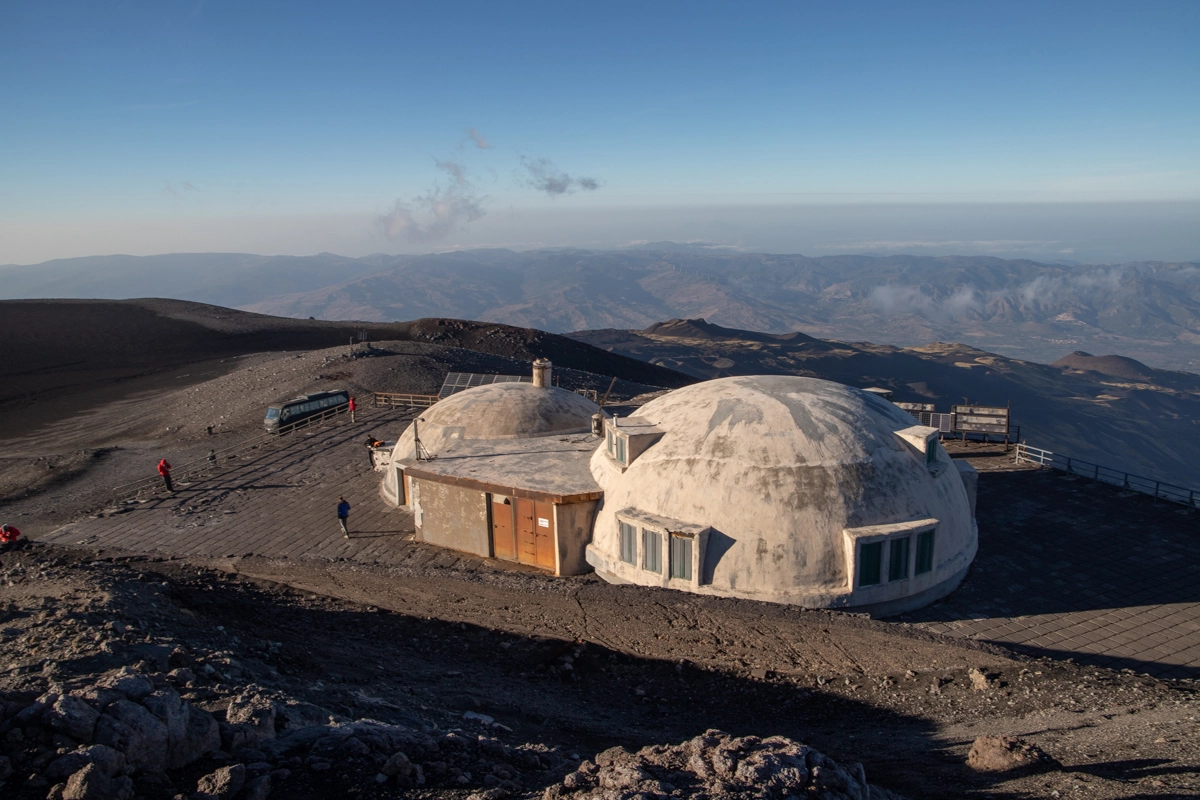 volcano observatory on etna north